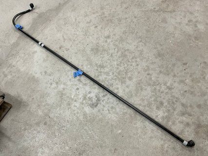 Патрубок системи охолодження ВВБ Tesla Model 3 24- Highland 1705726-00-C 1705726-00-C фото