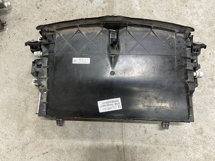Касета радіаторів Tesla Model 3 18-23 в зборі з дефектом 1103545-00-A фото