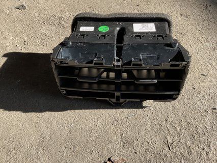 Воздуховод консолі задній Tesla Model 3/Y 21-23 1087928-00-B фото