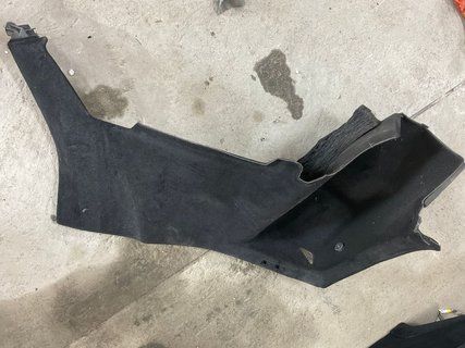 Бокова обшивка карта багажника ліва Tesla Model Y 23- 1670641-94-B фото