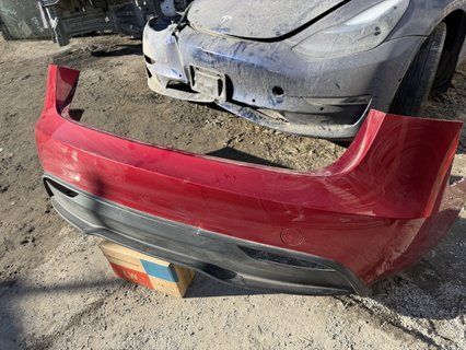 Бампер задній Tesla Model 3 24- Highland під відновлення 1582570-01-A фото