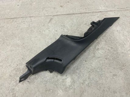 Задня накладка стійки верхня права Tesla Model 3 18- 1086285-00-G фото