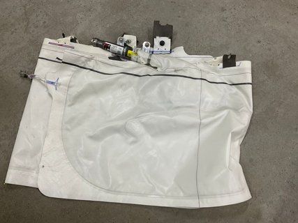 Штора безпеки ліва Tesla Model 3 18-23 стріляна 1077827-00-F фото