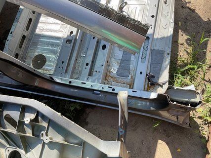 Поріг передній сапожок + стійка Tesla Model 3 24- Hoghland 222333111 фото