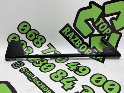 Накладка декоративна основи сидіння 1-го ряду внутрішня ліва Tesla Model X 16-20 1061628-00-A фото