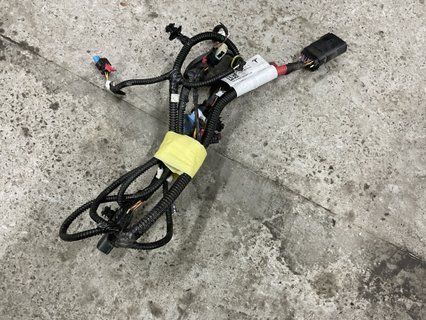 Проводка телевізора Tesla Model Y 20-25 тип 3 2489050-04-C фото