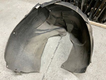 Підкрилок задній лівий Tesla Model 3 24- Highland З дефектом 1769309-00-G фото