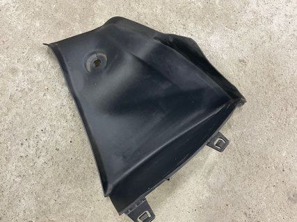 Задня розділяюча панель права Tesla Model 3 24- Highland З дефектом 1784320-00-C фото