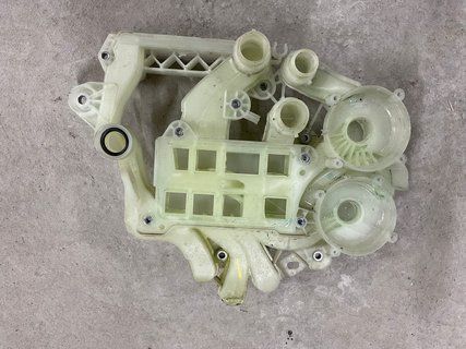 Бачок павук теплового насоса Tesla Model 3/Y 20- 1613703-00-В фото