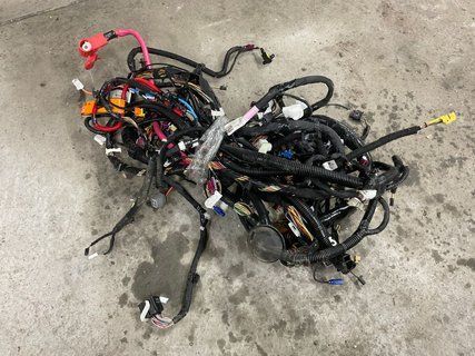 Проводка салона права Tesla Model 3 18- тип2 1067955-00-F фото