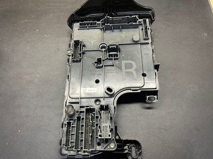 Блок комфорту правий бодік Tesla Model 3 24- Highland 1834629-10-D 1834629-10-D фото
