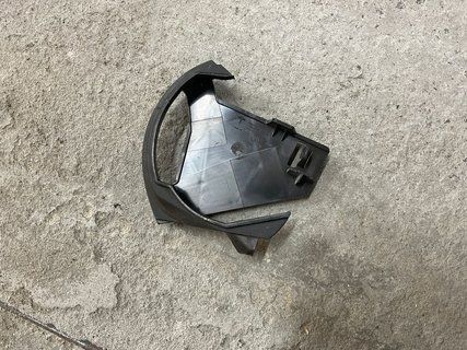 Кріплення накладки сидіння пасажира права Tesla Model 3 18- 1453193-00-B фото