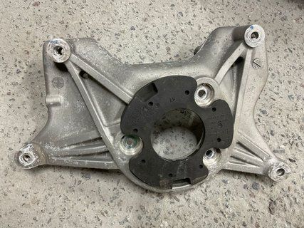 Опора амортизатора передня ліва Tesla Model 3 24- Highland 1044032-00-C фото