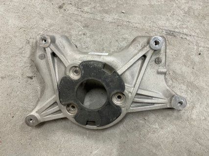 Опора амортизатора передня права Tesla Model 3/Y 18- 1044376-00-D фото