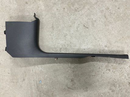 Накладка порога салона права Tesla Model 3 18- 1086293-00-J фото