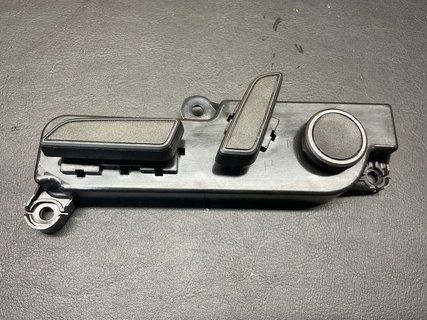 Блок кнопок керування сидіння Tesla Model 3/Y 18- 1551854-01-B фото