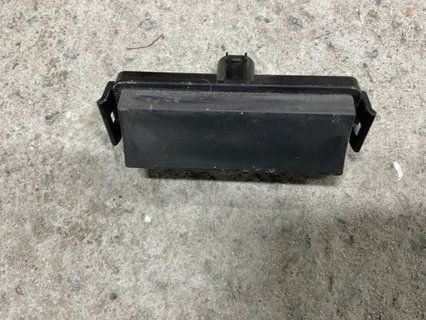 Кнопка відкриття багажника Tesla Model 3/Y 20- 1105486-00-E фото