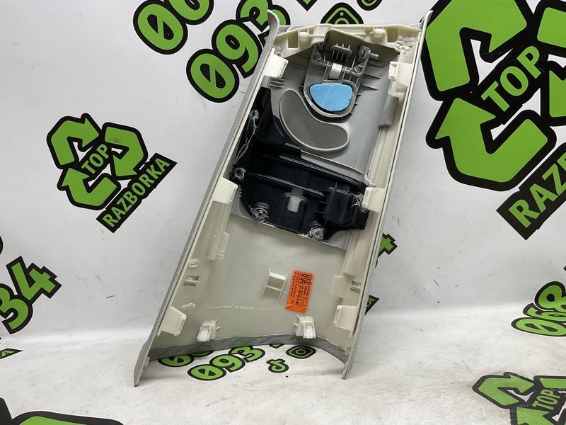 Накладка центральної стійки верхня ліва Tesla Model 3 18-23 1086245-01-K фото
