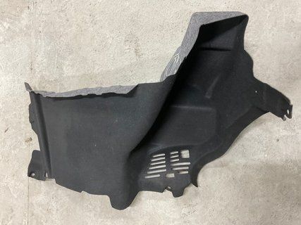 Бокова обшивка карта багажника ліва Tesla Model 3 18- 1082932-00-K фото