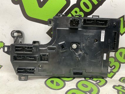 Блок комфорту лівий бодік Tesla Model 3 18- 1078673-32-L 1078673-32-L фото