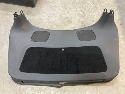 Карта кришки багажника Tesla Model Y 20-25 (дефект) 1679192-00-A фото