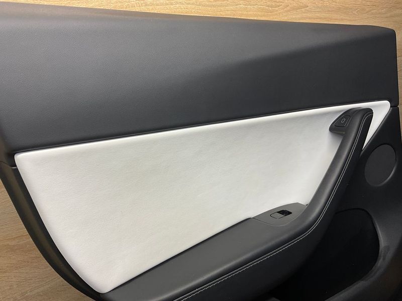 Карта дверей задня ліва Tesla Model Y 20- біла 1497296-92-C фото