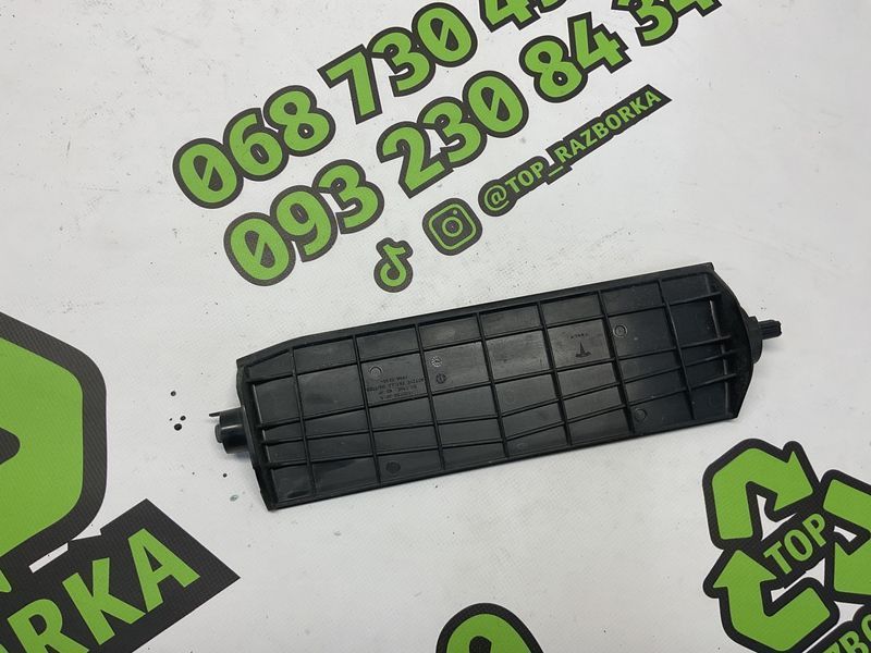 Заслонка люверса лопать права Tesla Model 3 18-23 1559789-00-A фото