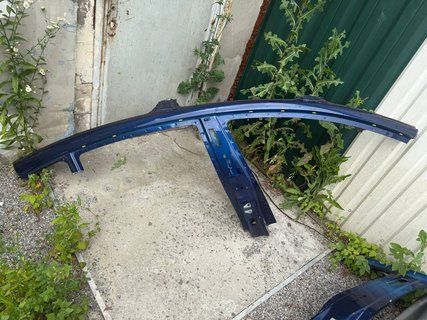 Батон криша верхній правий Tesla Model 3 18-23 синій 111333120 фото