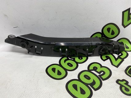 Кріплення переднього бампера крила праве Tesla Model Y 20- велике 1493771-00-B фото