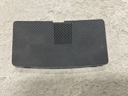 Кришка корпусу кронштейна кріплення дисплея Tesla Model 3/Y 18- 1516779-00-C фото
