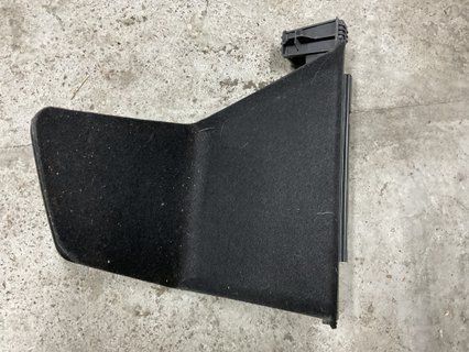 Обшивка ніши кармана багажника ліва Tesla Model Y 20- тип2 1816614-00-A фото