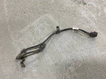 Провід електроручника задній правий Tesla Model 3 18- 1098481-00-D фото