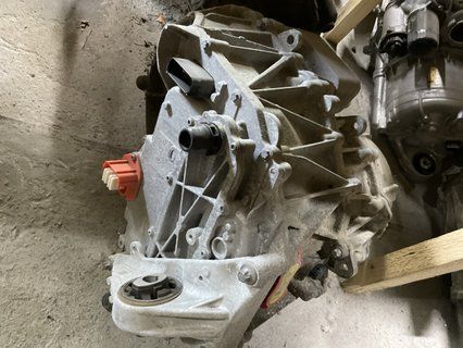 Електродвигун передній 960 Tesla Model 3/Y 1120960-10-H 1120960-10--H фото