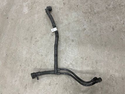 Патрубок системи охолодження Tesla Model Y 20-25 1628791-99-B 1628791-99-B фото