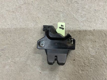 Замок кришки багажника Tesla Model 3 18- 1092308-00-E фото