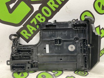 Блок комфорту лівий бодік Tesla Model 3 18-23 1567455-02-D 1567455-02-D фото