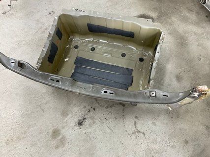 Панель задня з коритом Tesla Model 3 18-23 1095966-S0-D фото