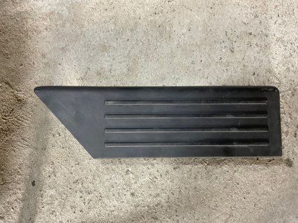 Підставка для ноги Tesla Model 3 18- 1086813-00-E фото