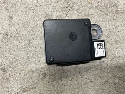 Радар внутрішній автопілота Tesla Model Y 20-25 тип 2 1607917-01-J фото