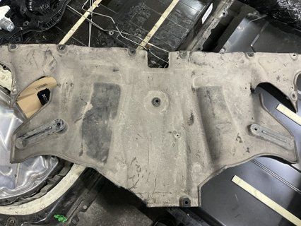 Захист заднього підрамника Tesla Model 3/Y 18- З дефектом тип3 1104313-00-A фото