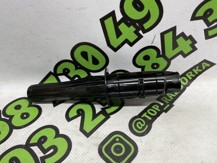 Направляюча підголовника Tesla Model 3 18- 1098556-00-B фото