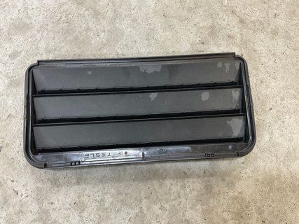 Клапан вентиляції Tesla Model 3/Y 18-25 1098751-00-C фото
