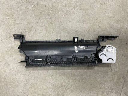 Воздуховод торпеди лівий Tesla Model Y 20- 1083320-00-g фото