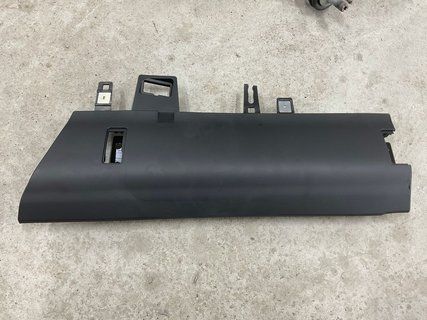 Подушка колін пасажира Tesla Model 3 24- Highland 1143753-00-A фото