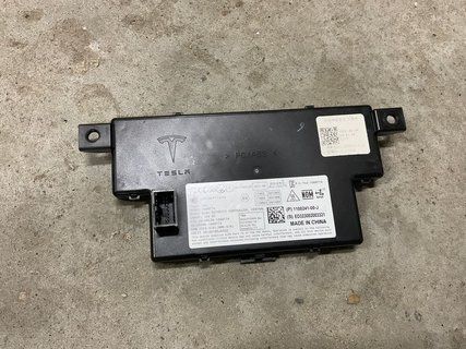 Блок карточки ключа VSEC Tesla Model 3/Y 18- 1100241-00-A фото